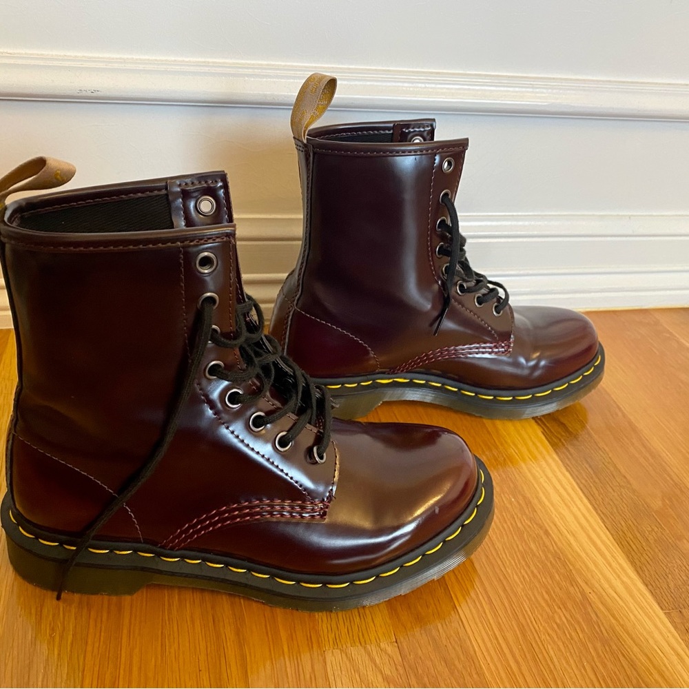 Dr. Martens 1460 8-Eye Vegan Boot -  Cherry Red Women’s Size 7 (EU 38) 🍒 - Picture 3 of 6